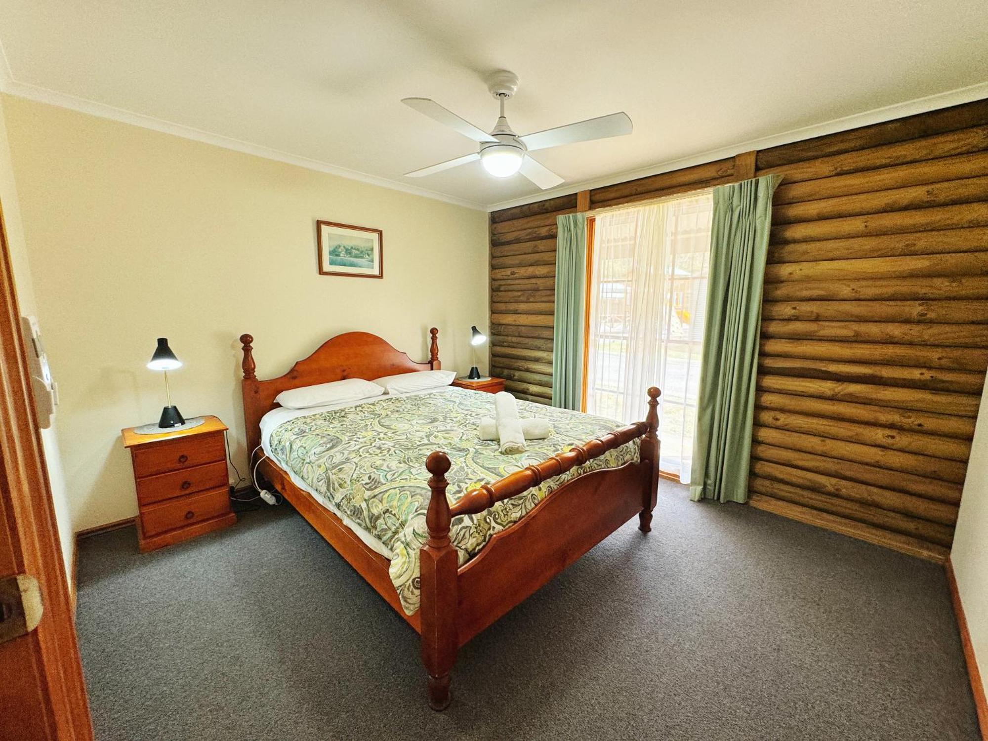 Halls Gap Log Cabins Exterior photo